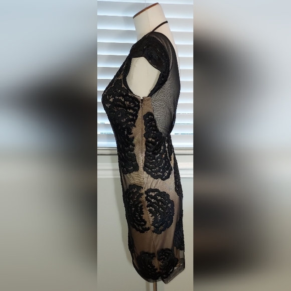 Sue Wong Black Beaded Floral Pattern Dress with Tan Lining NWT - Picture 4 of 8